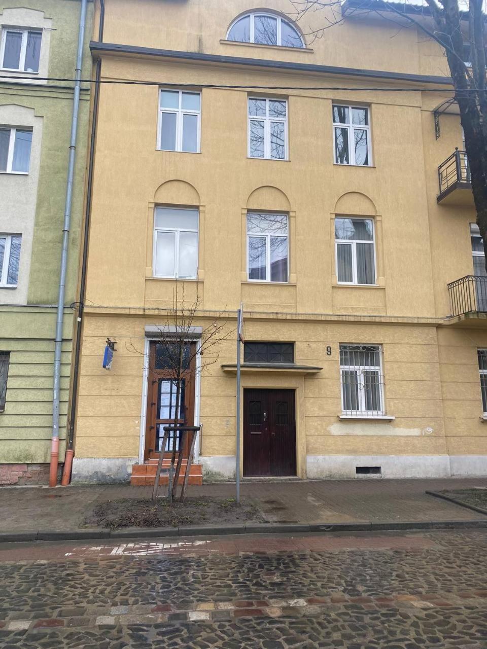 на вулиці антоновича Apartment