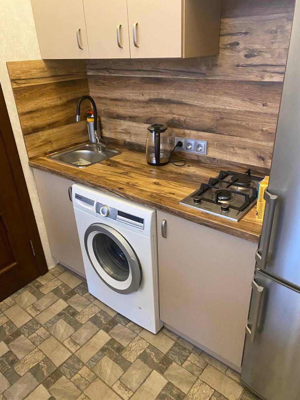 на вулиці антоновича Apartment Lviv
